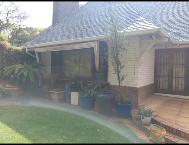 6 BEDROOM HOUSE FOR SALE IN ILLOVO